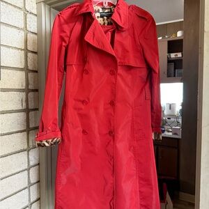 Dolce & Gabbana Women's Red Double-Breasted Trench Coat